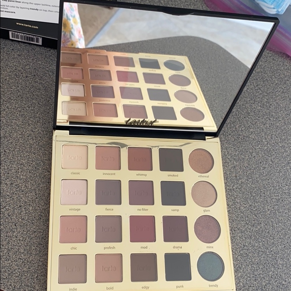 🌈Tartiest PRO Amazonian Clay Eyeshadow Palette🌈